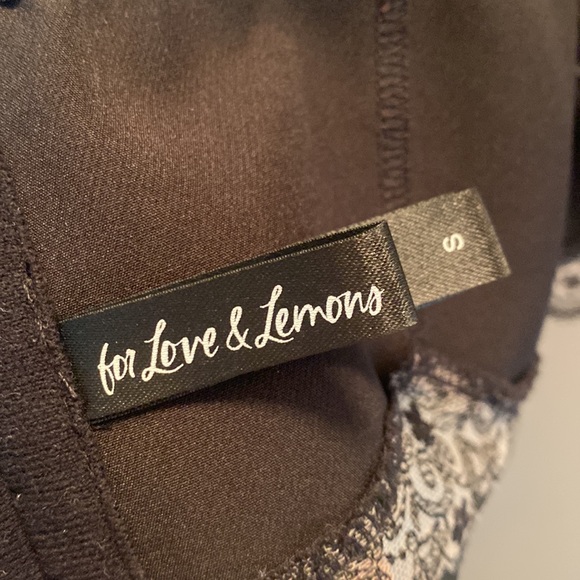 For live and lemons top size small - Picture 3 of 3